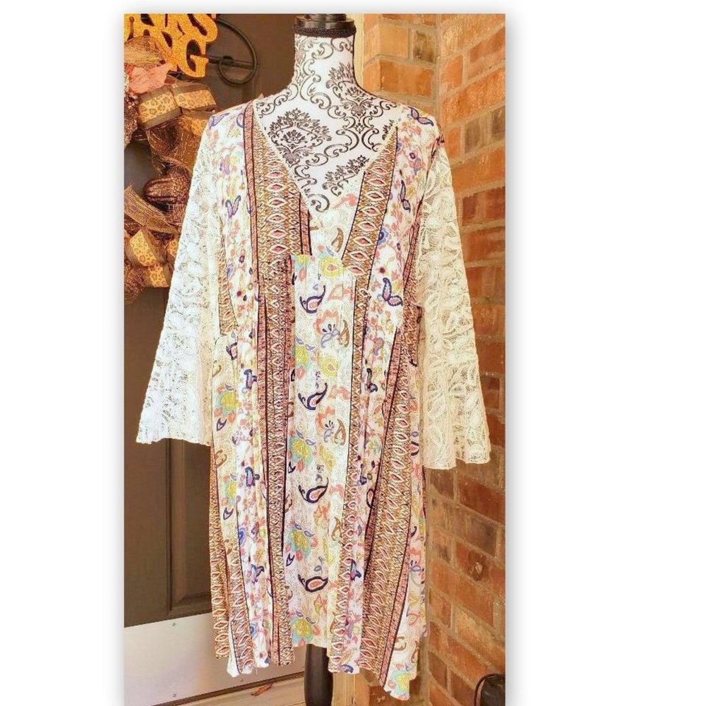 NEW! TUNIC TOP/MINI DDRESS WITH LACE SLEEVES